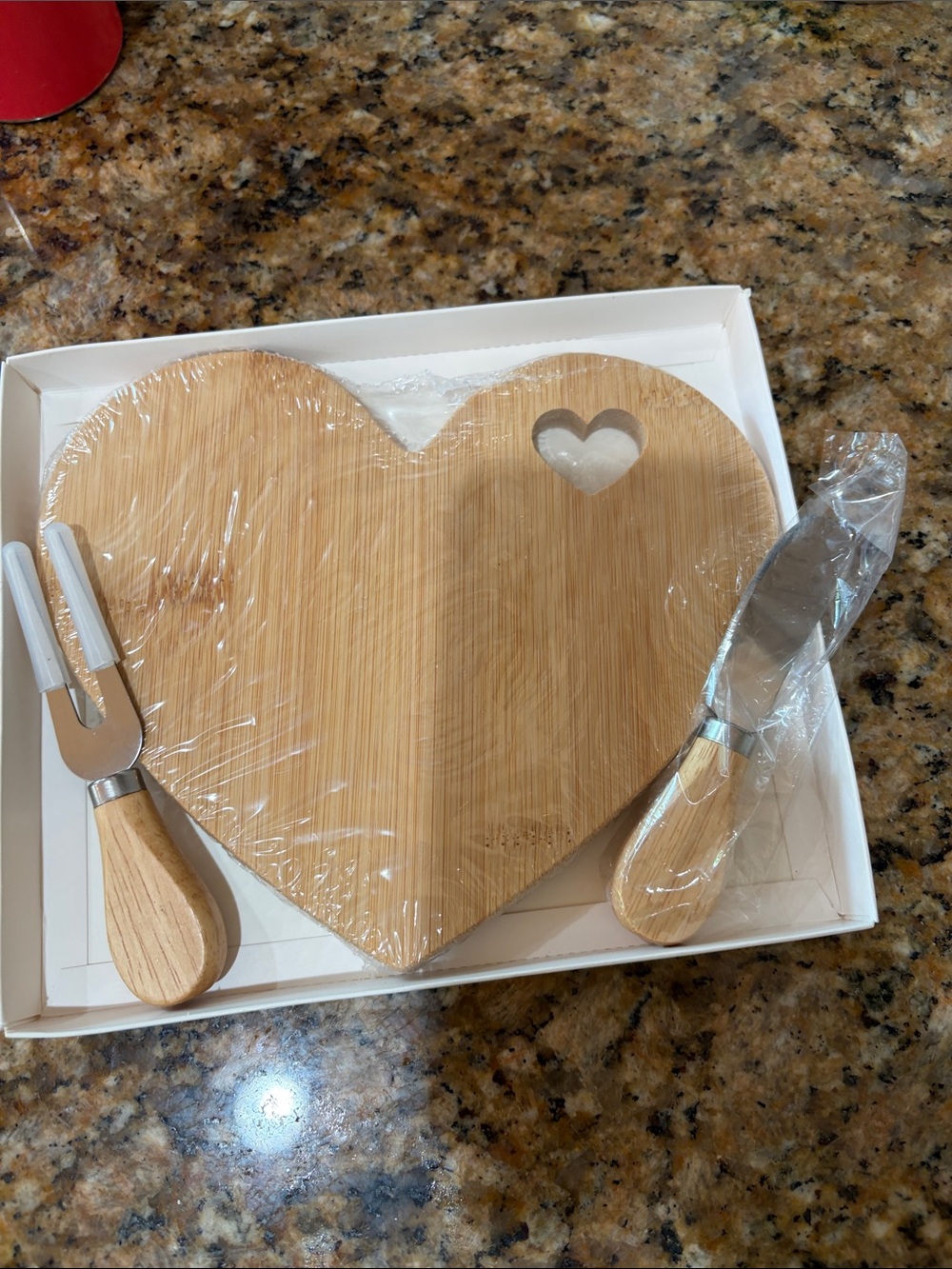 Heart-Shaped Bamboo Cheese Board Set - Natural. Brand new.
